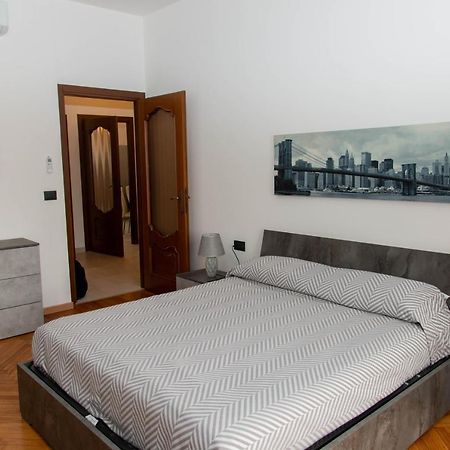 A Casa Di Ivy E Baby Apartment Торино Екстериор снимка