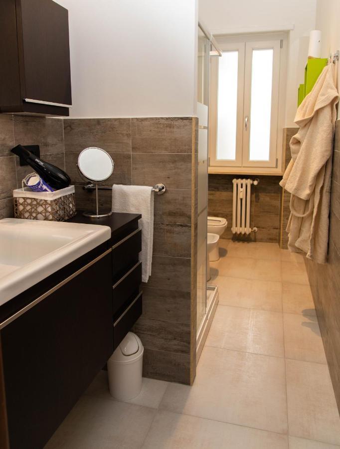A Casa Di Ivy E Baby Apartment Торино Екстериор снимка