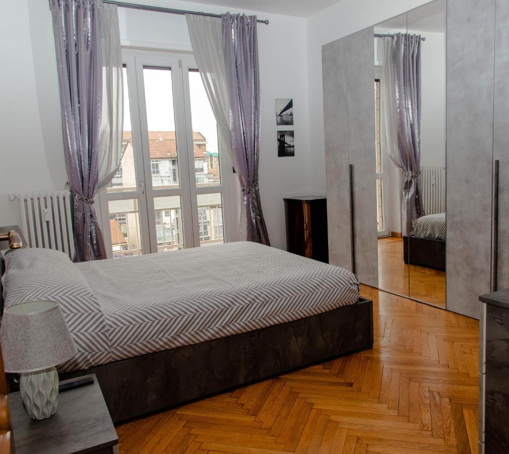 A Casa Di Ivy E Baby Apartment Торино Екстериор снимка